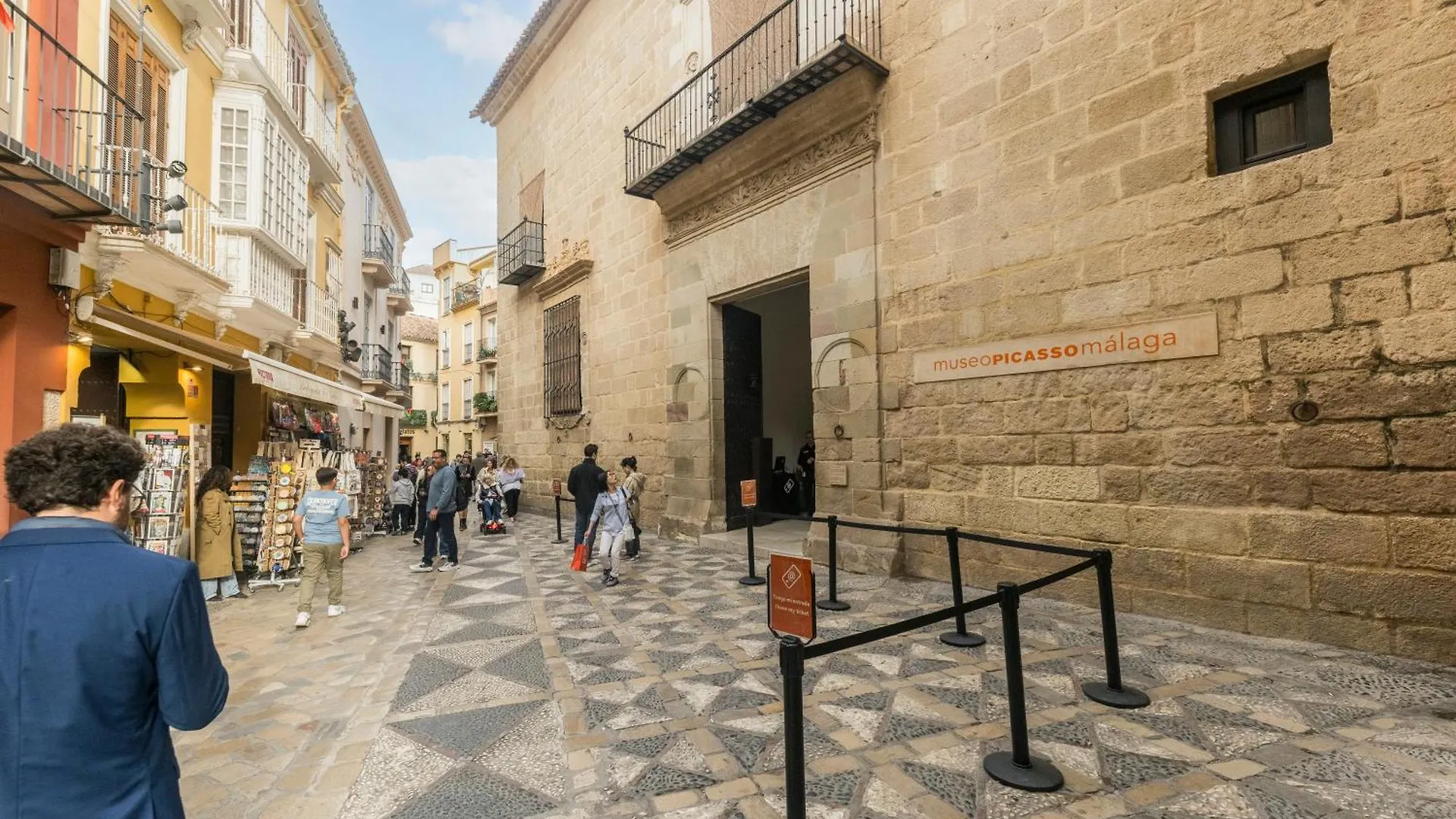 Homeclub Elegante Piso Junto Al Museo Picasso I 马拉加