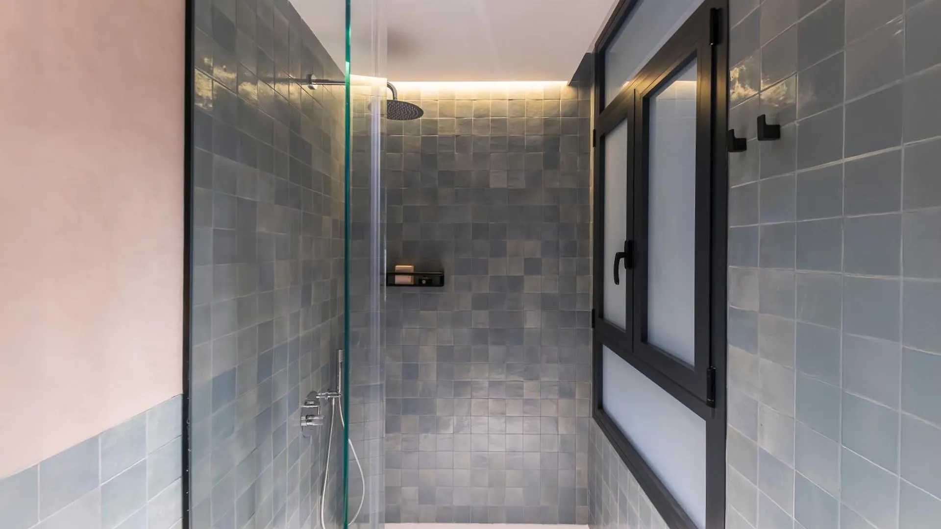 Homeclub Elegante Piso Junto Al Museo Picasso I マラガ